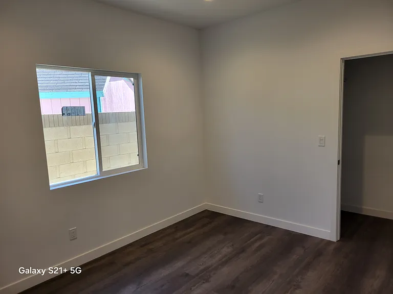 2518 E Avenue J2 — Photo 6