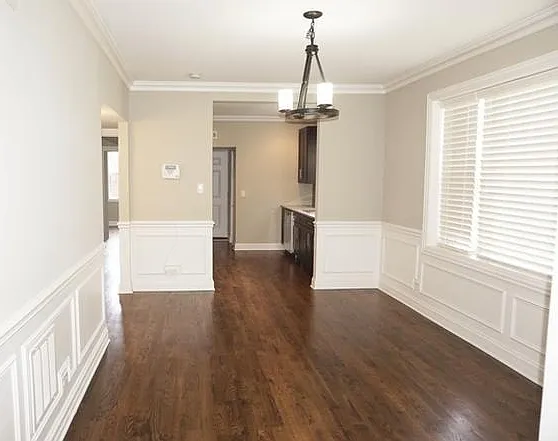 7828 S Phillips Ave #2 — Photo 5