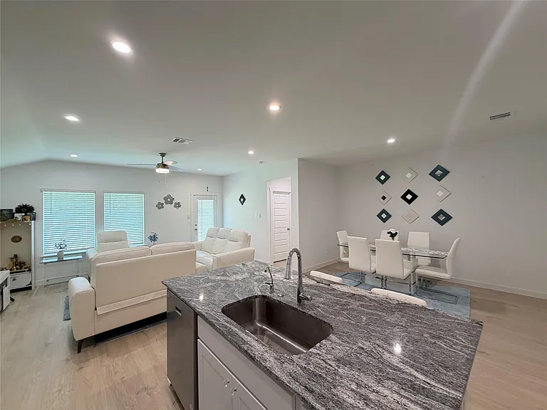4986 Edgewood Dr — Photo 4