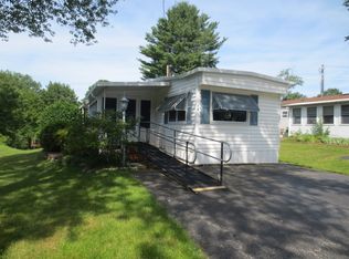 10 Maplewood Rd, Mansfield, CT 06268