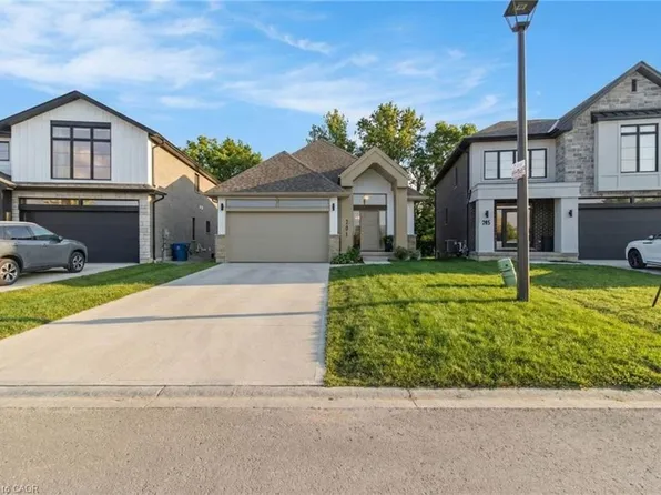 201 Dempsey Dr, Stratford, ON N5A 0K5