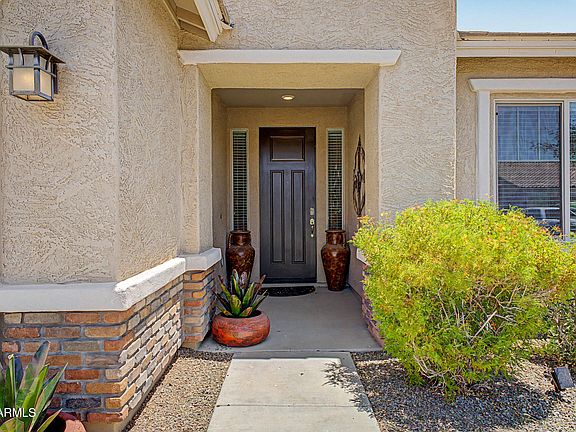 3rd image of 20494 W MINNEZONA Avenue