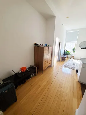 Rented by Compass | media 26