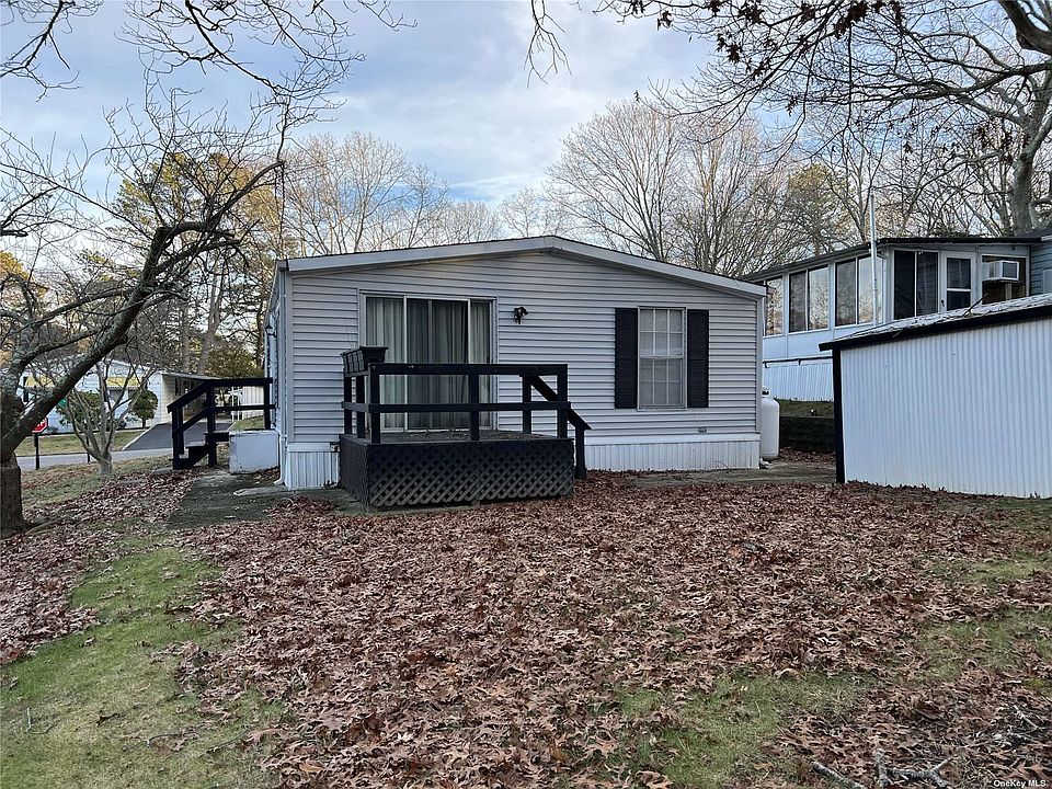 525 Riverleigh Ave Riverhead, NY, 11901 Apartments for Rent Zillow