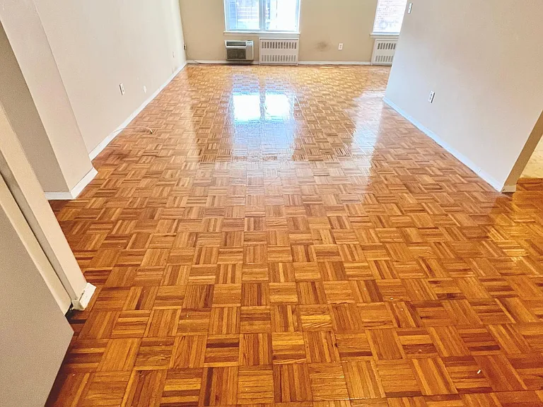 4430 Douglaston Pkwy #3K — Photo 7