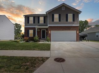 8782 E Park Ridge Cir, Newport, MI 48166