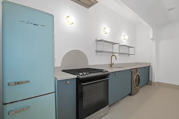 Rented by Douglas Elliman | media 17