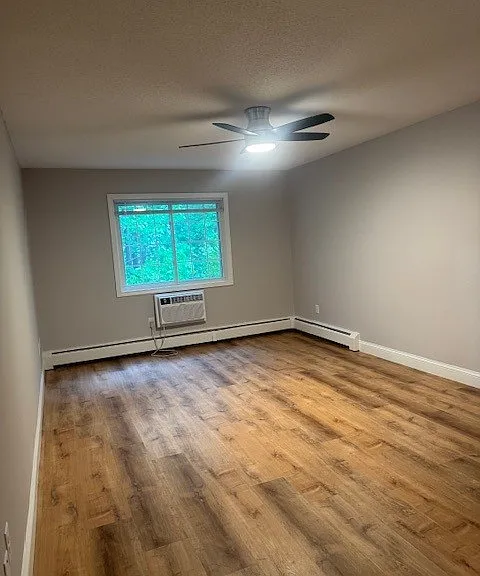 65 Oaklawn Ave #114 — Photo 3