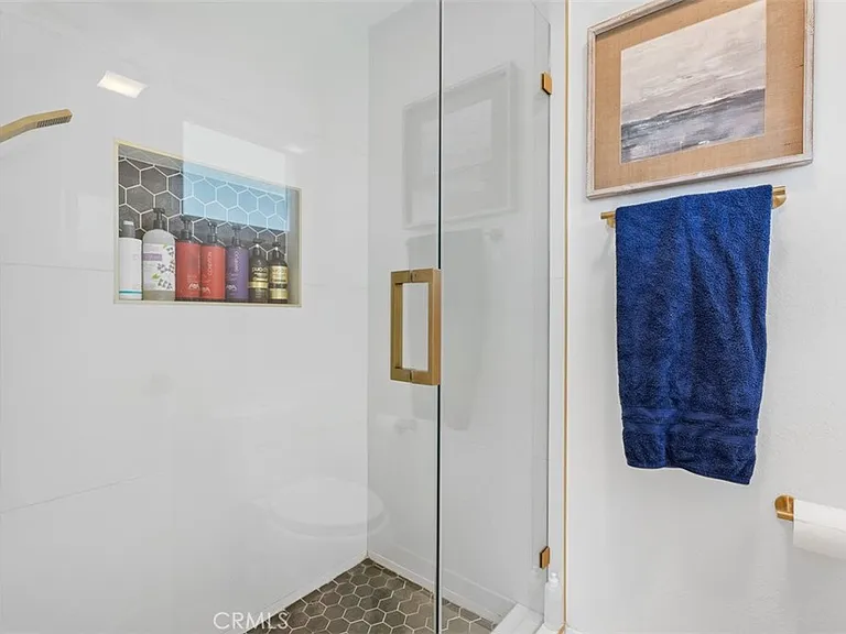 25552 Mackenzie St — Photo 16