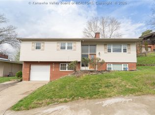 2013 Huber Rd, Charleston, WV 25314
