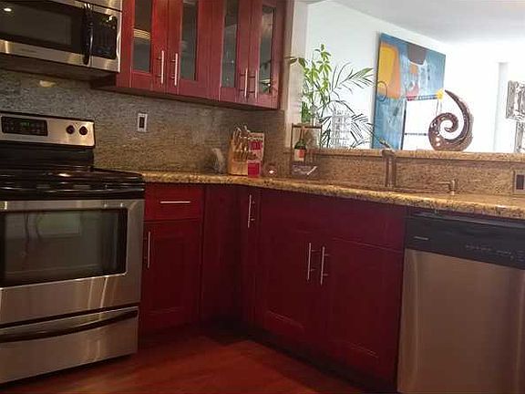4th image of 1915 Brickell Ave #1010C