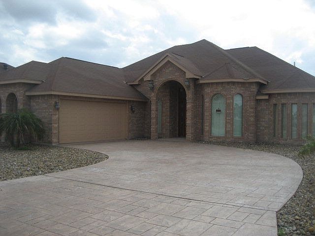 1st image of 1925 Fairway Ct