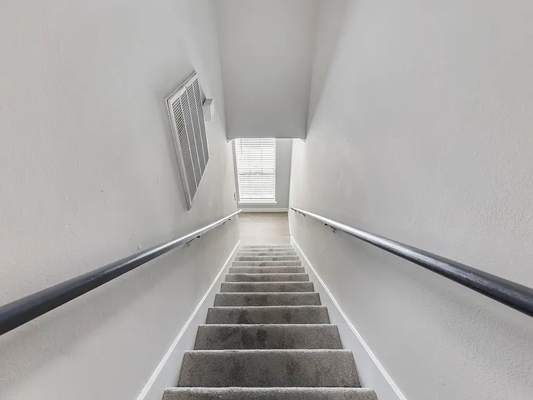 2226 Nantucket Dr #A — Photo 37