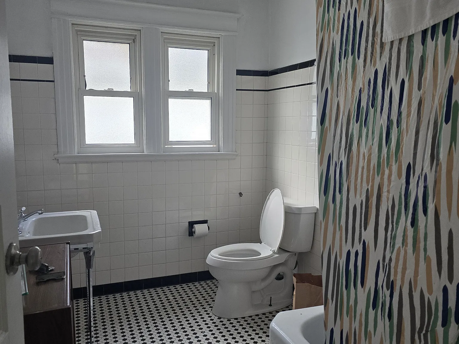 4 bed, 2068 sqft, $550 — Photo 4