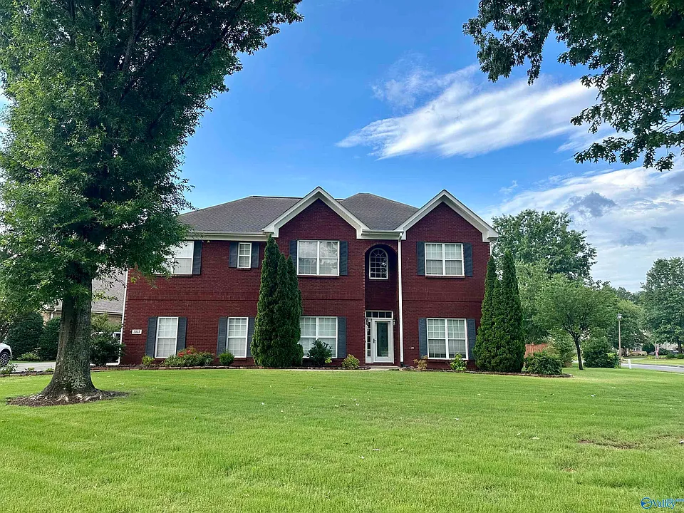 3117 Field Chase Rd SE