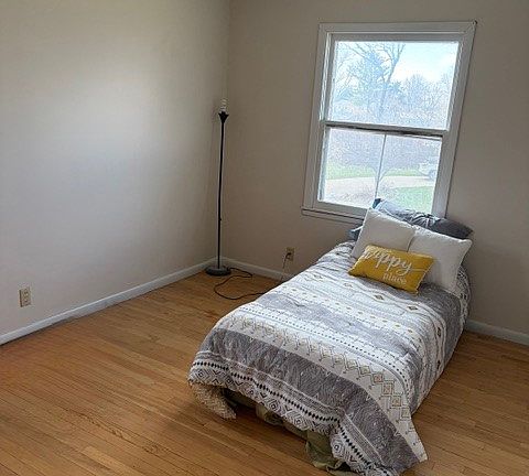 5th image of 376 Crandall Dr NE