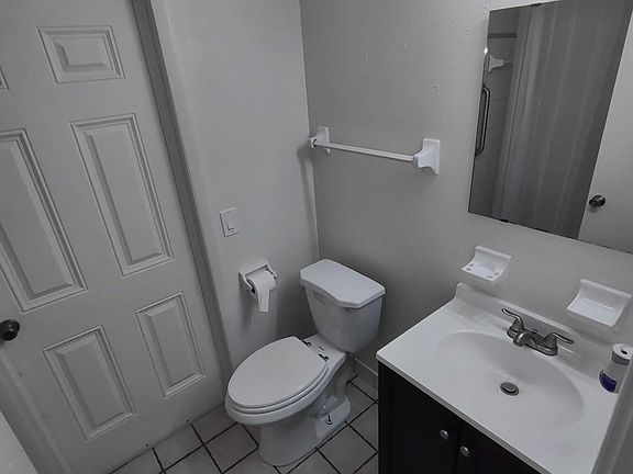 4th image of 2160 Alexander Dr