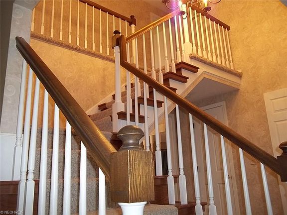 3rd image of 16933 N Meadows Cir