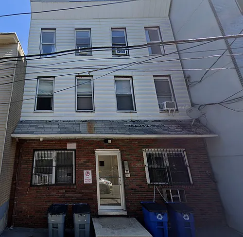 64 Newkirk St #6JR Photo 1