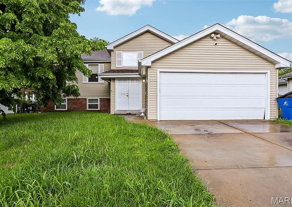 1st image of 2342 Farnham Ln