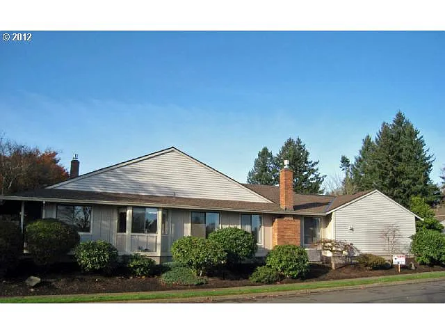 9400 SW Brentwood Pl photo 1