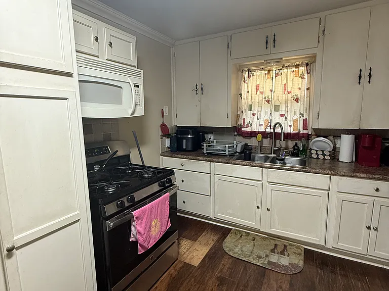 200 Bizzell St — Photo 5