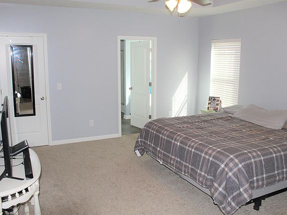4th image of 1116 Selous Dr