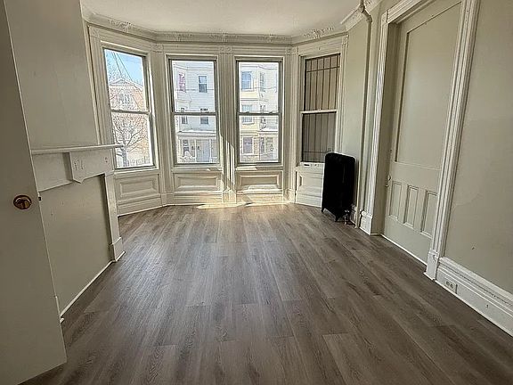 2nd image of 118 Ridgewood Ave #F