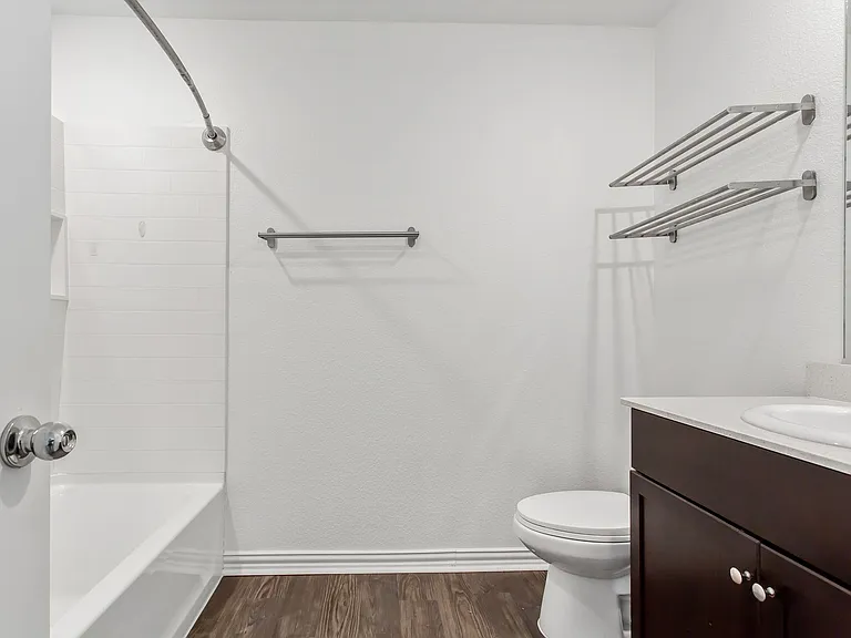 9213 Marilyn Pl — Photo 17