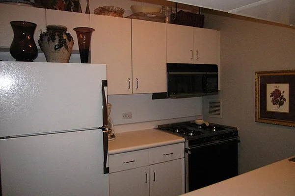 Rented by Corcoran | media 28