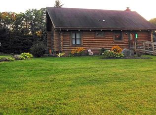 8608 Plank Rd, Montville, OH 44064