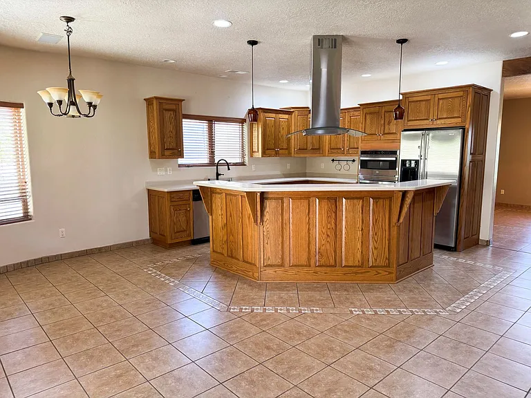 9 Jordan Ct — Photo 4