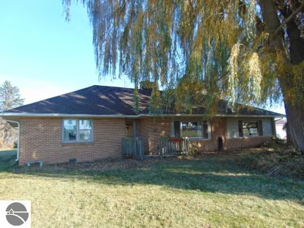 1440 N Iva Rd, Hemlock, MI 48626