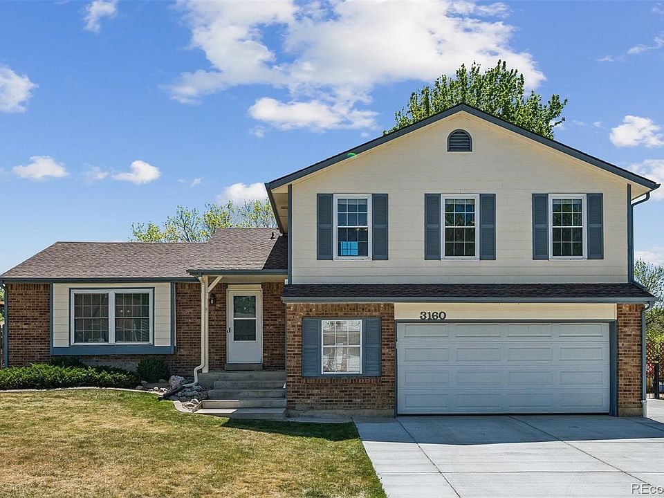 1st image of 3160 Oak Circle N