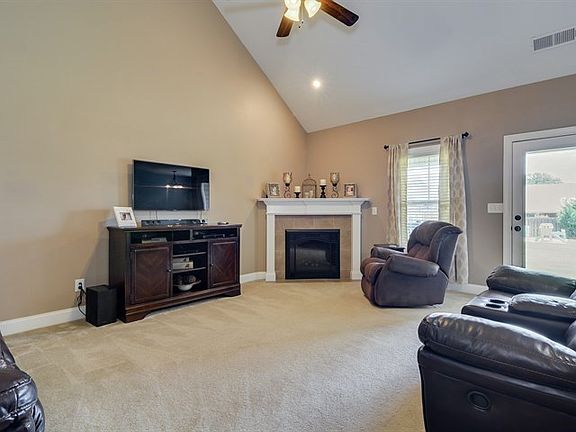 5th image of 3609 Penrith Dr