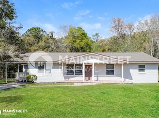 10505 Akers Dr N, Jacksonville, FL 32225