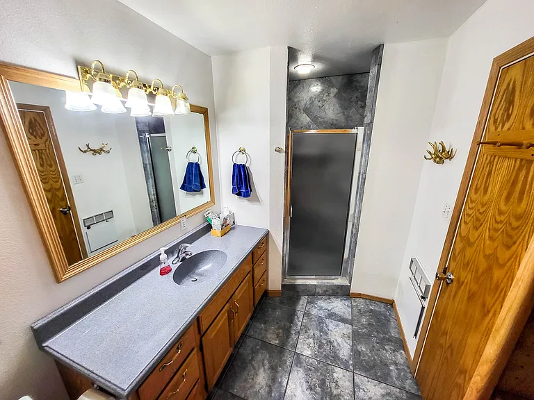 25 W Maverick Ln — Photo 14
