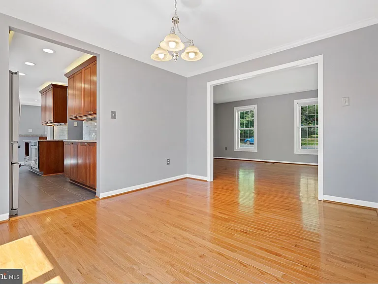 13604 Wisteria Dr — Photo 16