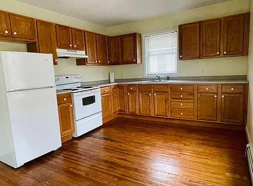 117 Waterman Ave #2R Photo 1 117 Waterman Ave #2R Photo 1