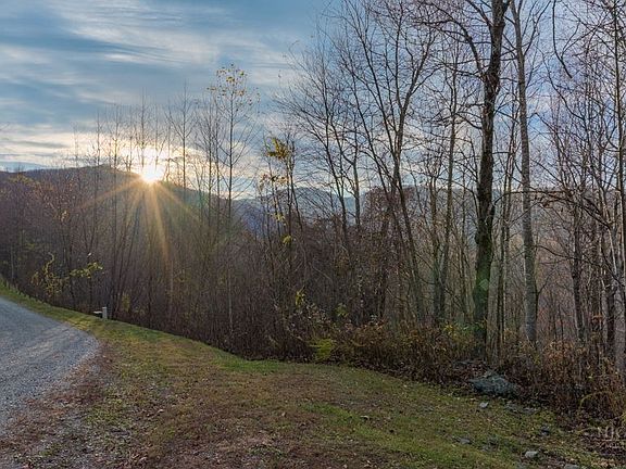5th image of Lot 33 Larkspur Trail