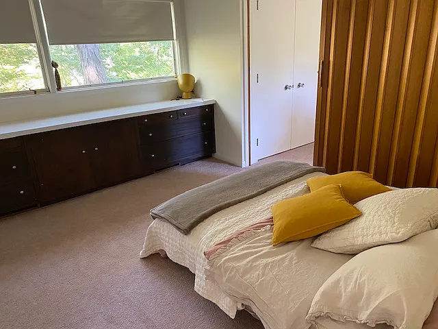 10251 Pendery Dr — Photo 32