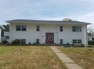 921 Redwood St W APT 4, La Crescent, MN 55947