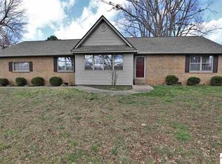 5060 Benton Rd, Paducah, KY 42003