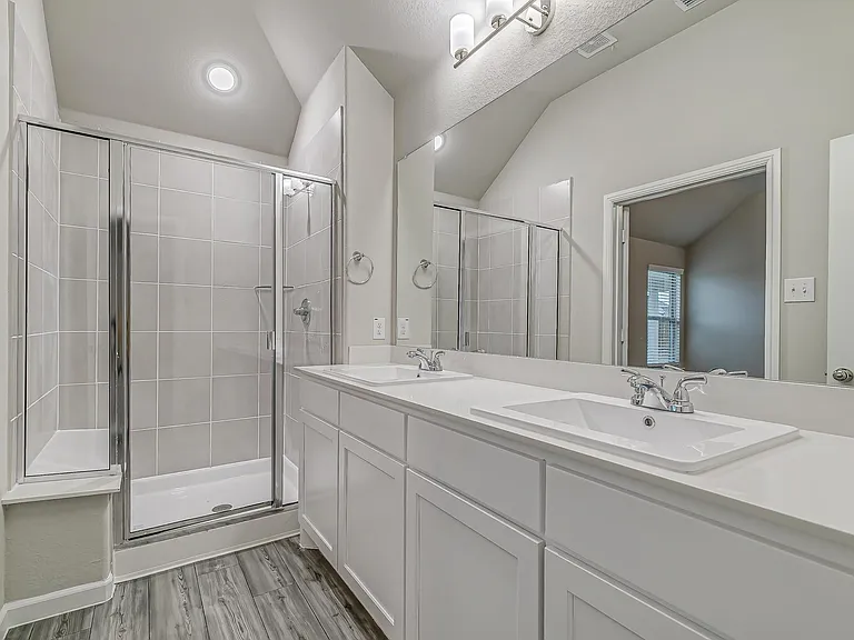 2419 Rocky Mountain Dr — Photo 9