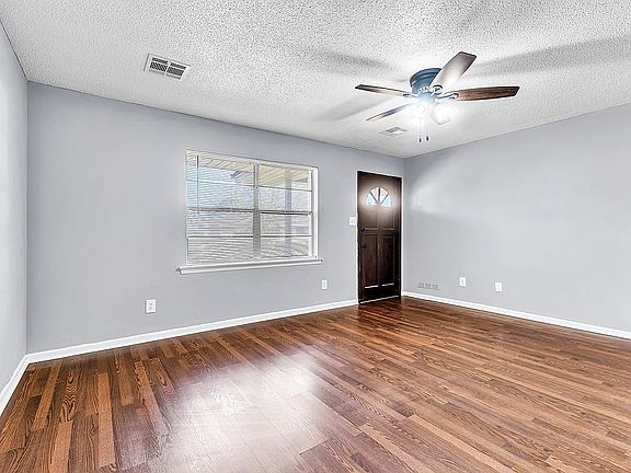 4th image of 152 Baltzer Rd