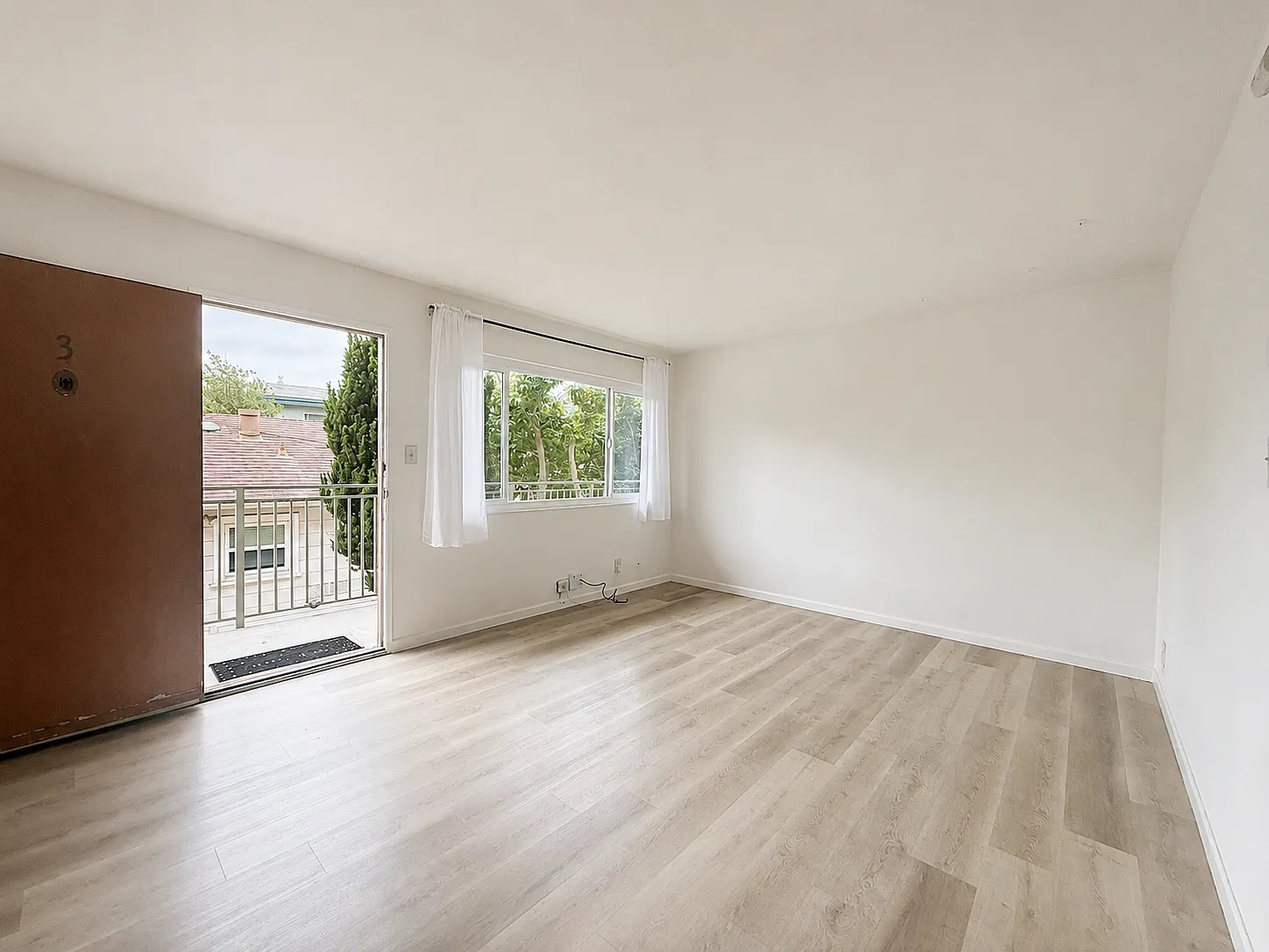 2 bed, 710 sqft, $2,550 — Photo 3
