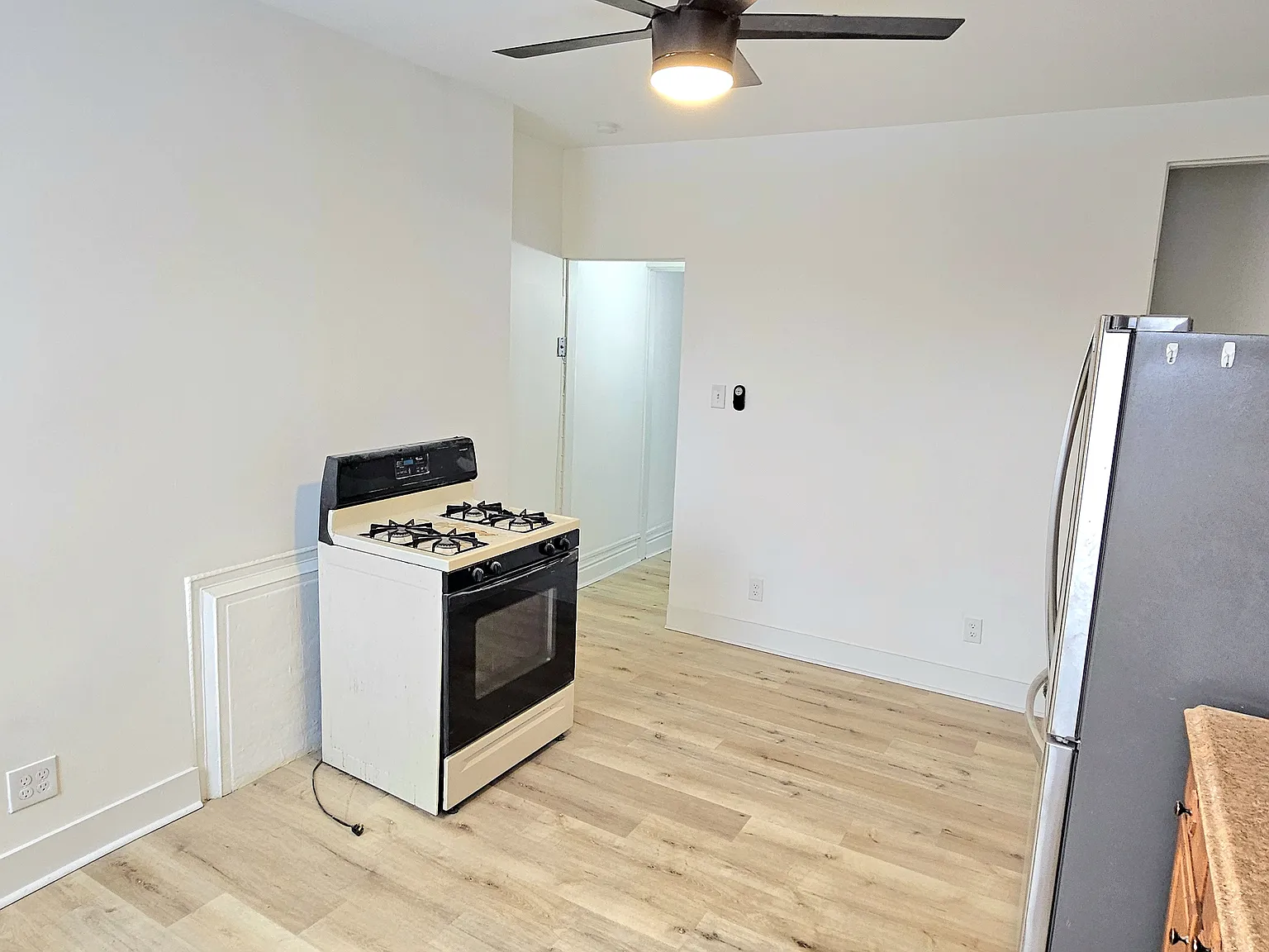 3 bed, $1,449 — Photo 3