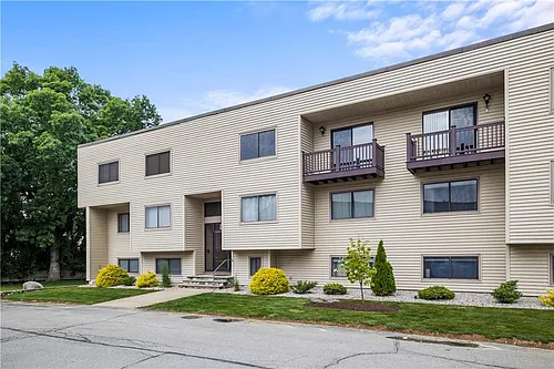 196 Old River Rd #5-F Photo 1