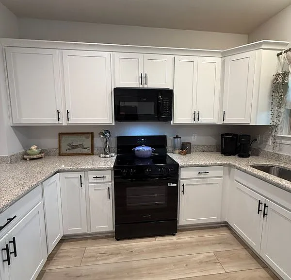 116 Brattle Ct — Photo 11