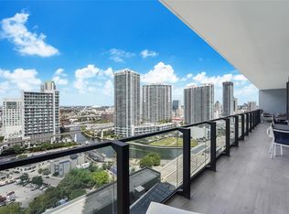 68 SE 6th St #2104, Miami, FL 33130